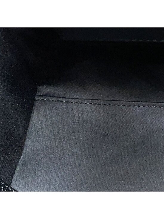 Chanel Backpack 25 Quilted CC Logo Caviar Leather Black main image 8